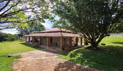 Chácara para venda em Campos Elíseos de 200.00m² com 3 Quartos, 1 Suite e 5 Garagens