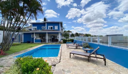 Casa de Condomínio para venda em Granja Viana de 297.00m² com 4 Quartos, 4 Suites e 3 Garagens