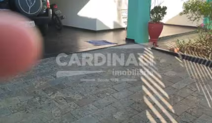 Casa para venda em Parque Santa Felícia Jardim de 345.00m² com 6 Quartos, 1 Suite e 4 Garagens