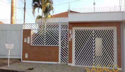 Casa para alugar em Recreio Dos Bandeirantes de 350.00m² com 3 Quartos, 1 Suite e 2 Garagens