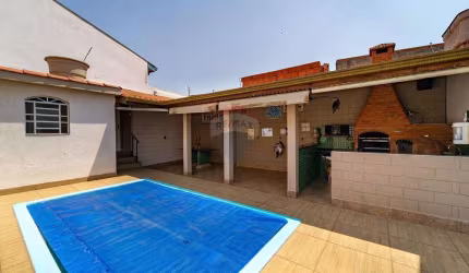 Casa para venda em Vila M Genoveva de 261.00m² com 2 Quartos, 1 Suite e 3 Garagens