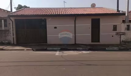 Casa para venda em Theodoro De Souza Barros de 199.10m² com 4 Quartos e 4 Garagens