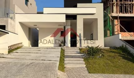 Casa de Condomínio para venda em Parque Residencial Itapeti de 150.00m² com 3 Quartos, 3 Suites e 4 Garagens