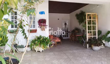 Casa para venda em Vila Mogilar de 153.00m² com 4 Quartos e 2 Garagens