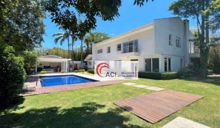 Casa de Condomínio para venda e aluguel em Forest Hills de 660.00m² com 4 Quartos, 4 Suites e 6 Garagens