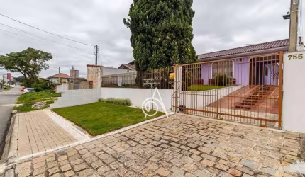 Casa para venda em Capão Raso de 201.00m² com 4 Quartos, 1 Suite e 5 Garagens