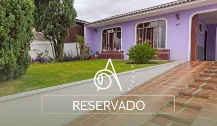 Casa para venda em Capão Raso de 201.00m² com 4 Quartos, 1 Suite e 5 Garagens