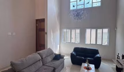 Apartamento para venda em Jardim Belvedere de 250.00m² com 3 Quartos, 1 Suite e 4 Garagens