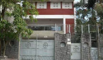 Sobrado para venda em Jardim Ângelo de 467.00m² com 5 Quartos, 3 Suites e 3 Garagens