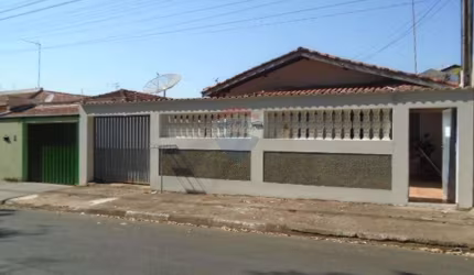 Casa para venda em Aterrado de 135.92m² com 3 Quartos e 3 Garagens