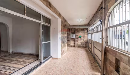 Casa para venda em Portuguesa de 254.00m² com 5 Quartos, 1 Suite e 2 Garagens