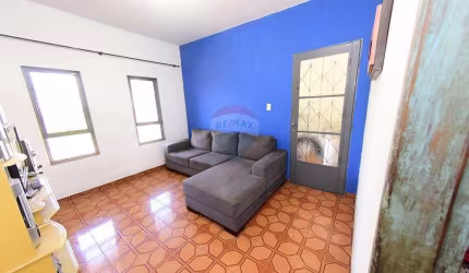 Casa para venda em Jardim Thelja de 135.00m² com 3 Quartos, 1 Suite e 4 Garagens