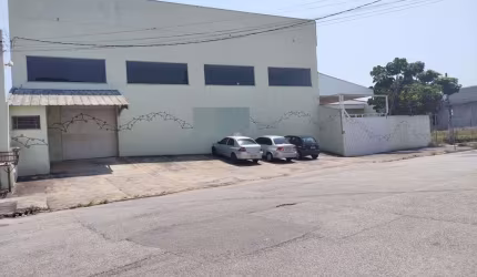 Galpão / Depósito / Armazém para venda em Jardim Leocádia de 1000.00m² com 20 Garagens
