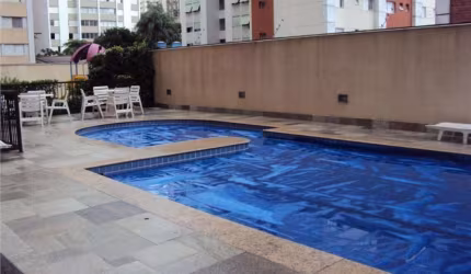 Apartamento para venda e aluguel em Moema de 124.00m² com 3 Quartos, 1 Suite e 2 Garagens