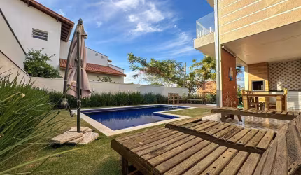 Chácara para venda em Ninho Verde Ii de 230.00m² com 5 Quartos, 1 Suite e 6 Garagens