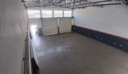 Sala Comercial para alugar em Jardim Residencial Veneza de 270.00m² com 4 Garagens