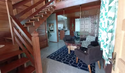Sobrado para venda em Matozinhos de 202.00m² com 4 Quartos, 1 Suite e 5 Garagens
