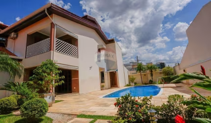 Casa para venda em Jardim Piazza Di Roma de 305.15m² com 4 Quartos, 1 Suite e 3 Garagens
