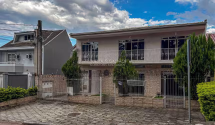 Apartamento para alugar em Lindóia de 304.00m² com 3 Quartos, 1 Suite e 2 Garagens