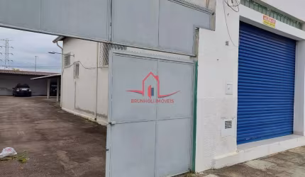 Loja para alugar em Vila Vianelo de 70.00m² com 18 Garagens
