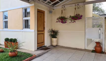 Casa de Condomínio para venda em Parque Orlanda I de 75.00m² com 2 Quartos e 1 Garagem