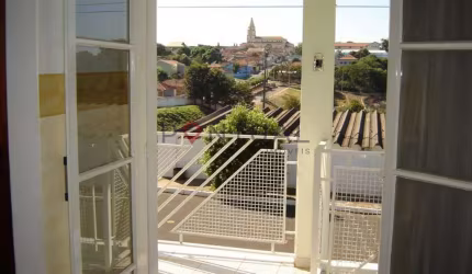 Casa para venda em Centro de 250.00m² com 3 Quartos, 1 Suite e 2 Garagens