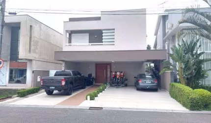 Casa para venda em Pinheirinho de 263.00m² com 3 Quartos, 3 Suites e 5 Garagens