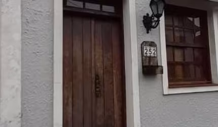 Casa para venda em Antonina de 240.00m² com 2 Quartos e 2 Suites