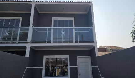Sobrado para venda em Campo De Santana de 80.00m² com 2 Quartos e 1 Garagem