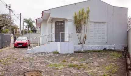 Casa para venda em São Francisco de 220.00m² com 1 Quarto e 8 Garagens