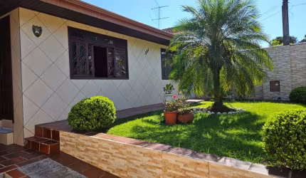 Casa para venda em Porto Das Laranjeiras de 309.00m² com 6 Quartos, 1 Suite e 5 Garagens