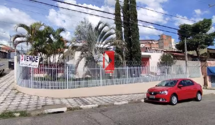 Casa para venda em Vila Assis de 391.00m² com 3 Quartos, 1 Suite e 2 Garagens
