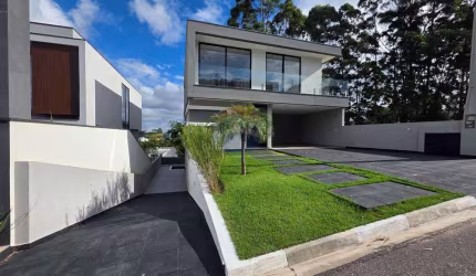 Casa de Condomínio para venda em Residencial Real Park de 300.00m² com 4 Quartos e 4 Suites