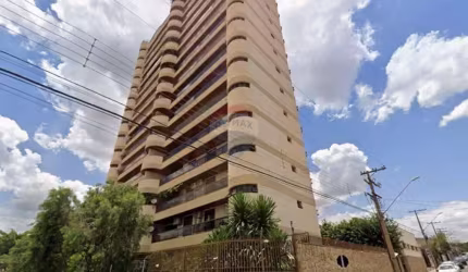 Apartamento para alugar em Centro de 247.00m² com 4 Quartos e 1 Suite