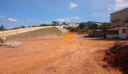 Imóvel Comercial para venda e aluguel em Vila Santa Terezinha de 1692.00m²