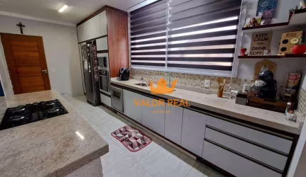 Casa de Condomínio para venda em Portal Do Sol de 269.00m² com 2 Quartos, 1 Suite e 6 Garagens
