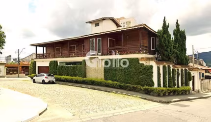 Casa para venda em Centro de 400.00m² com 4 Quartos, 4 Suites e 2 Garagens