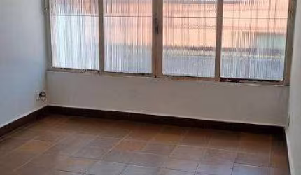 Sobrado para alugar em Vila Galvão de 3000.00m² com 2 Quartos, 2 Suites e 2 Garagens
