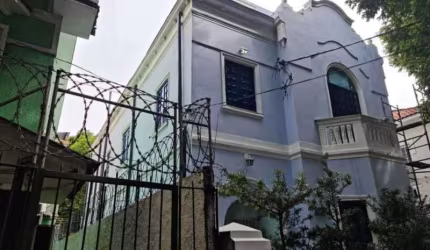 Casa para alugar em Tijuca de 260.00m² com 5 Quartos e 4 Garagens