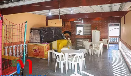 Sobrado para venda em Santa Paula de 232.00m² com 4 Quartos, 1 Suite e 2 Garagens