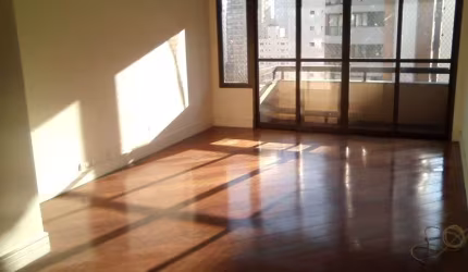 Apartamento para venda e aluguel em Moema de 125.00m² com 3 Quartos, 1 Suite e 2 Garagens