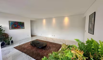 Apartamento para alugar em Água Verde de 115.00m² com 4 Quartos, 1 Suite e 2 Garagens