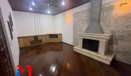 Casa para venda e aluguel em Osvaldo Cruz de 240.00m² com 3 Quartos, 1 Suite e 2 Garagens
