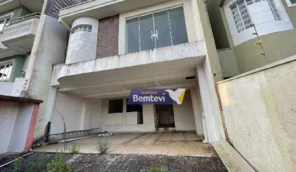 Sobrado para venda em Santa Felicidade de 204.00m² com 3 Quartos e 2 Garagens