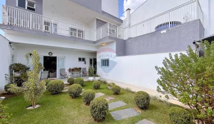 Casa para venda em Centro de 227.00m² com 3 Quartos e 3 Garagens