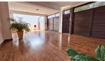 Casa para venda em Adão Do Carmo Leonel de 180.00m² com 4 Quartos, 1 Suite e 3 Garagens