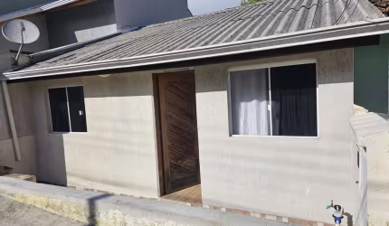 Casa para venda em Cidade Industrial de 49.00m² com 2 Quartos e 1 Garagem