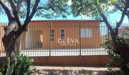 Casa para venda em Jardim Mugnaini de 147.00m² com 2 Quartos e 3 Garagens