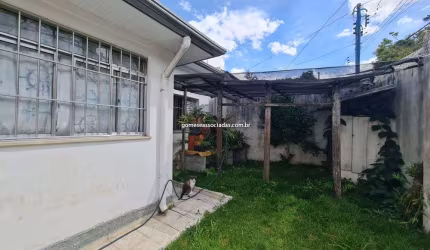 Casa para venda em ... de 189.00m² com 3 Quartos e 6 Garagens