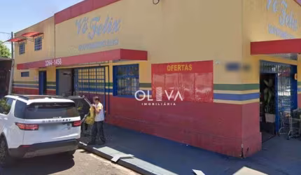 Sala Comercial para venda em Centro de 484.00m²